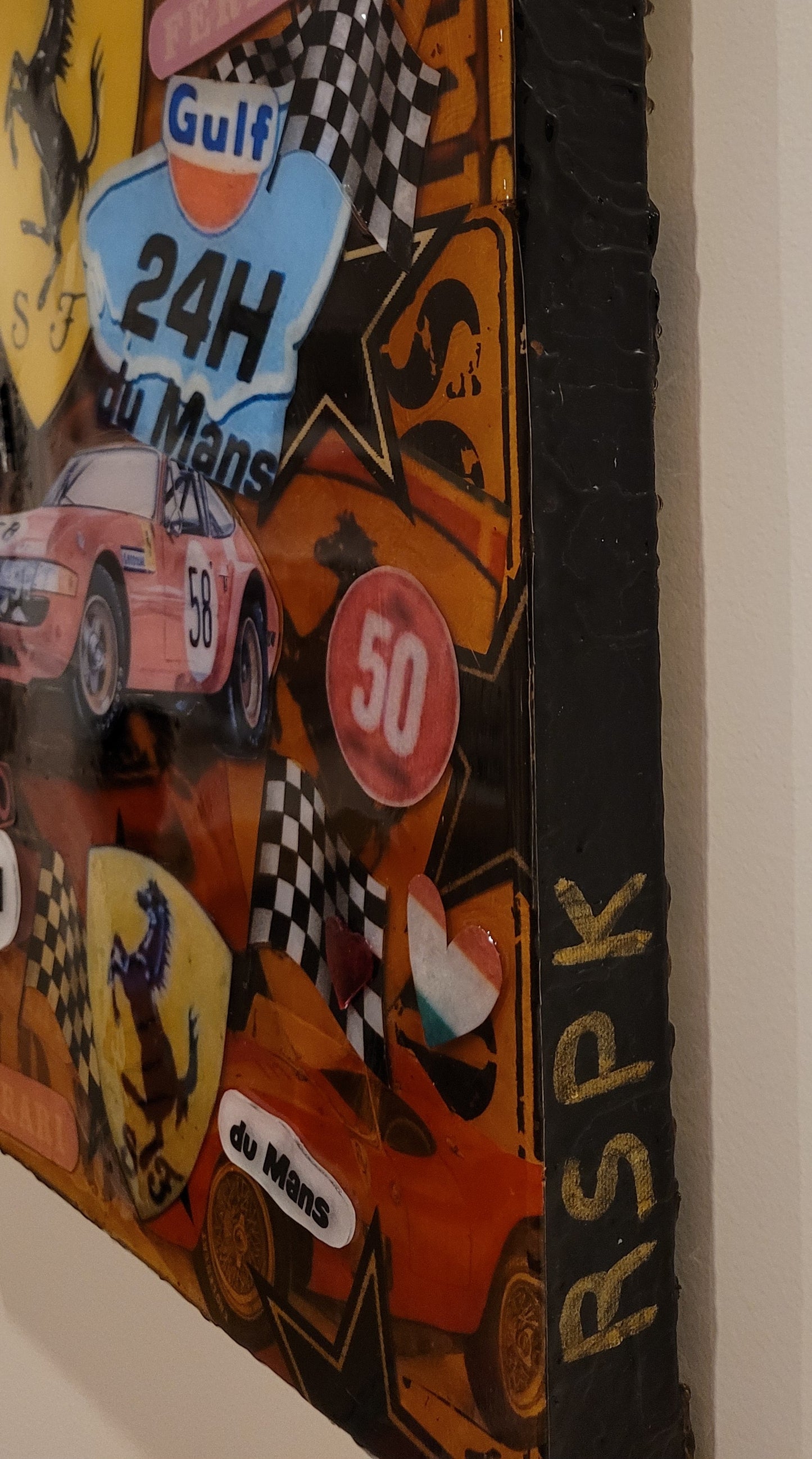 FERRARI 24H. Tableau Art Automobile sur toile réalisé par RSPK. Œuvre originale inspirée de l'univers FERRARI, technique mixte, série vintage, certificat d'authenticité fourni.